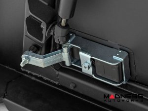 Ford F-150 Truck Bed Cap - Modular - Rough Country - 5'7" Bed Ford F-150 Truck Bed Cap - Modular - Rough Country - 5'7" Bed